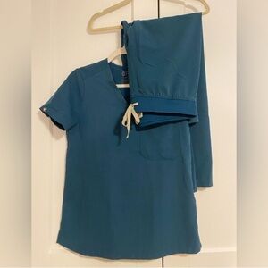 FIGS Livingston Bottoms in Caribbean Blue